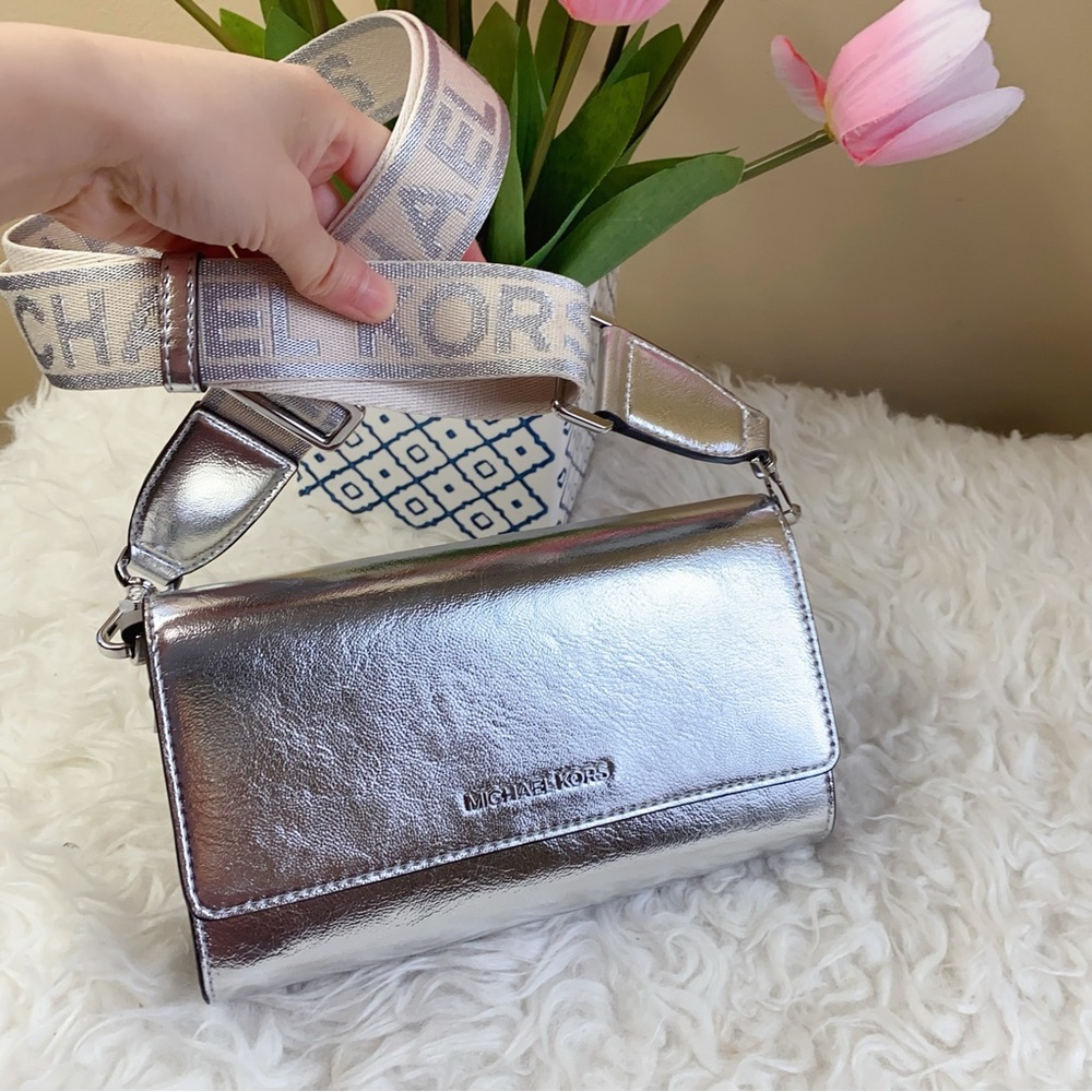 Michael Kors Wallet Crossbody